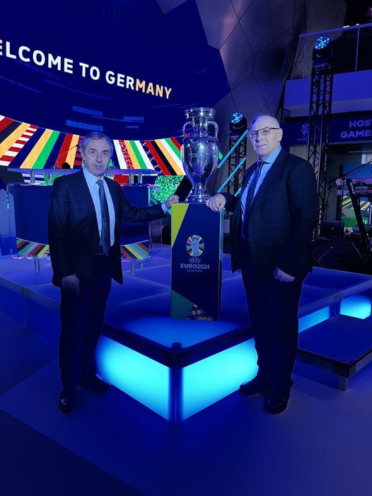 Ademi e Giresse fotografohen para trofeut të “Euro 2024”