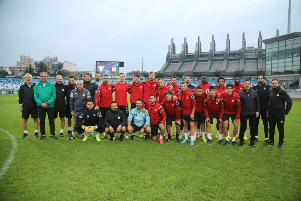 Sivasspori me mungesa të mëdha kundër Ballkanit