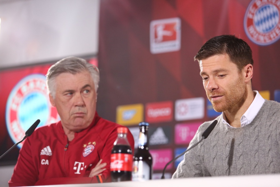 Xabi Alonso parashikohet ta zëvendësojë Carlo Ancelottin në bankinën e Real Madridit
