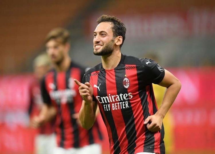 Calhanoglu drejt Premier Leagues