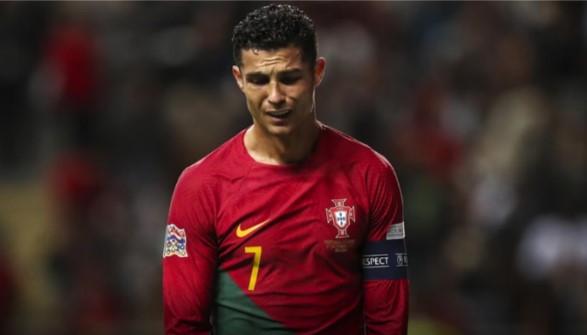 Tjetër goditje për imazhin e Ronaldos, hiqet nga posterat e Botërorit