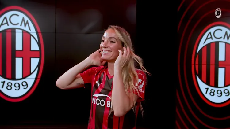 Kosovare Asllani ëndërron të luajë në “San Siro”