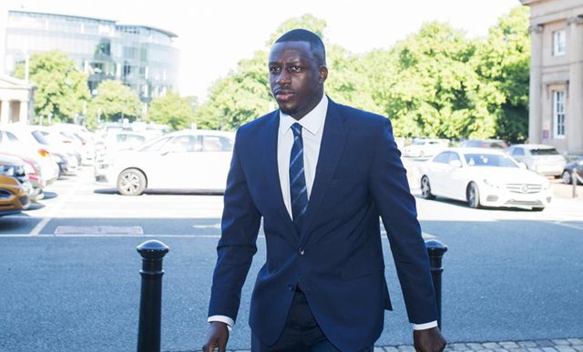 Manjaku seksual Benjamin Mendy, i akuzuar për shtatë përdhunime, flet për herë të parë para gjykatësve britanikë për t’u mbrojtur