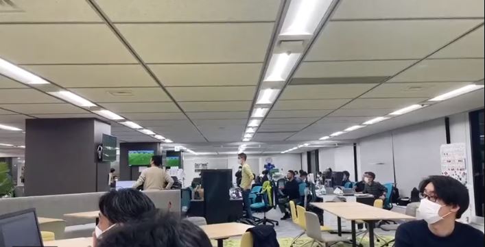 Për dallim nga festa e çmendur e arabëve, tifozët aziatikë e festojnë ndryshe fitoren ndaj Gjermanisë