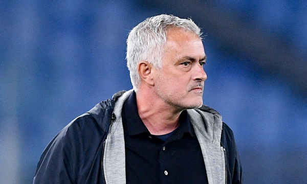 Përkundër kualifikimit, Mourinho i pakënaqur me paraqitjen e Romës