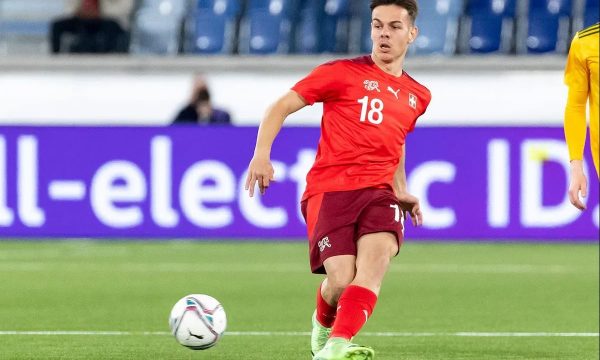 Trajneri i Zvicrës: Ardon Jashari brohoriti nga gëzimi pasi e kuptoi që e ftova për Botëror