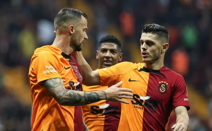 Po shkëlqen te Galatasaray, skuadra e madhe gjermane e do Milot Rashicën