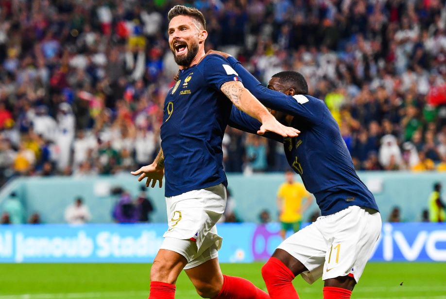 Franca tregon muskujt, e nis me fitore të thellë Botërorin e Katarit