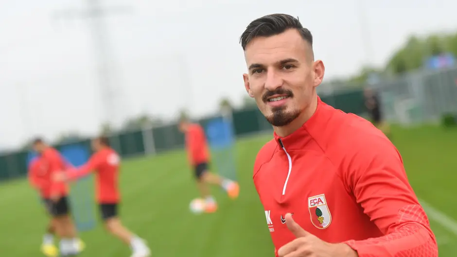 E BUJSHME| Mërgim Berisha vjen në Prishtinë për bisedime për t’iu bashkuar Kosovës