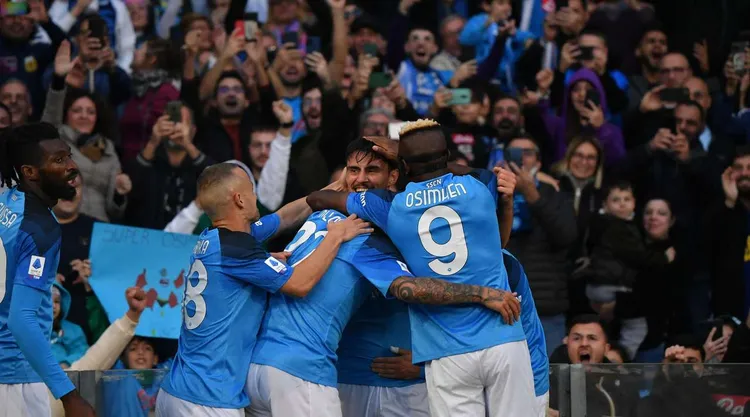 Napoli s’ka të ndalur, fiton dhe prin i vetëm në Serie A deri në Vitin e Ri
