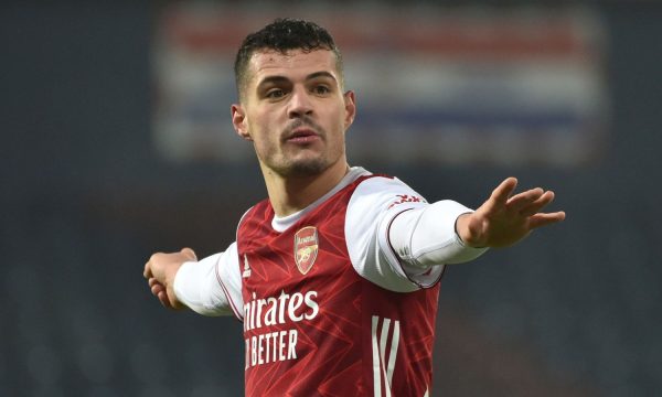 Granit Xhaka reagon pas keqtrajtimit të moshuarës në Pejë: I shokuar, nuk mund ta besoj