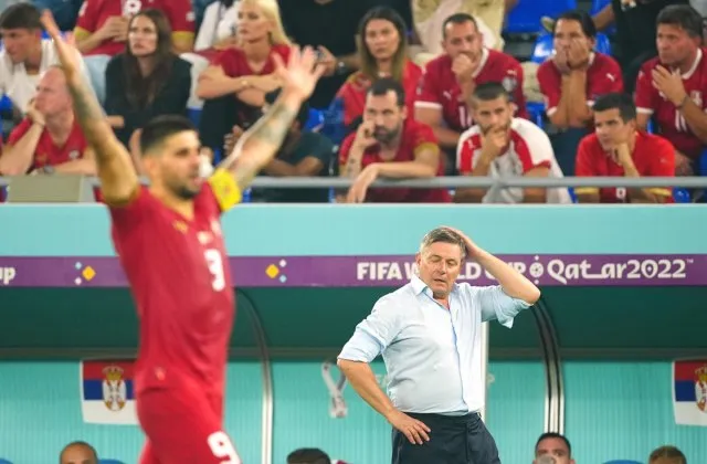 Serbia synonte titullin e botës, përfundoi në kontejnerë