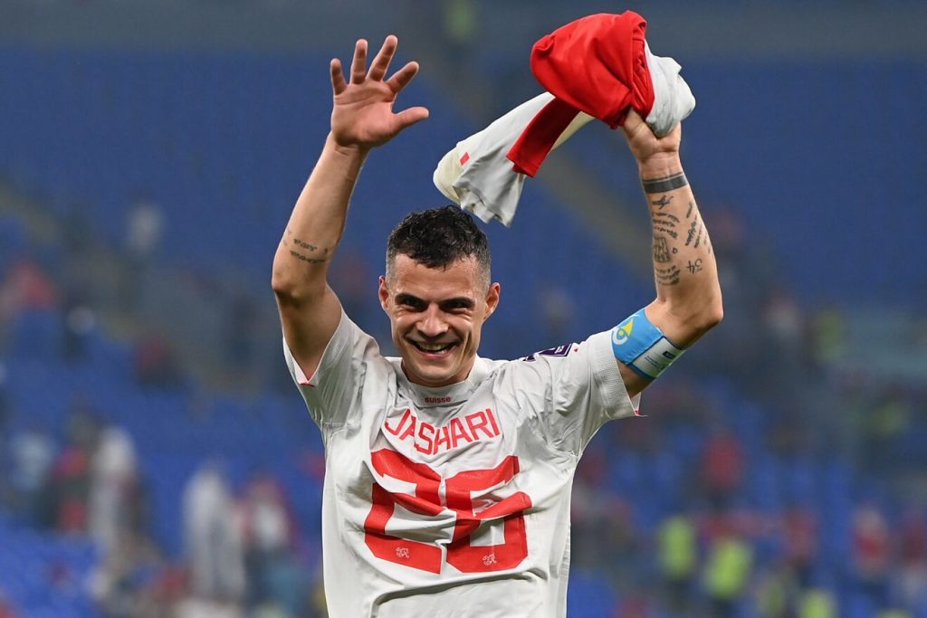 E pabesueshme! Ironia e fatit mund të na japi skena të pazakonta, Granit Xhaka dhe Xherdan Shaqiri mund të luajnë në Beograd