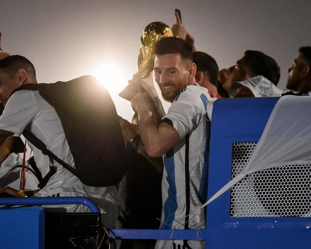 Messi, ylli shqiptar në galaktikën kuqezi