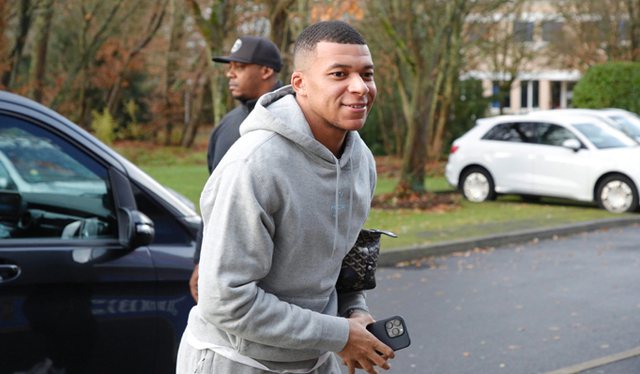 Pas 72 orësh, Kylian Mbappé është rikthyer për stërvitje te PSG