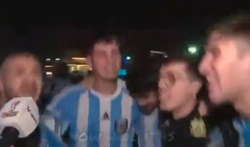 Tifozët argjentinas e fyejnë rëndë Mbappen me një këngë: Nëna e tij nga Angola, babai nga Kameruni (video)