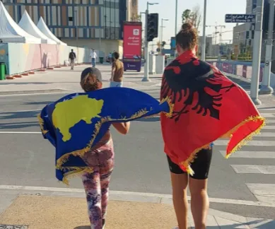 Mediat serbe shkruajnë për flamurin shqiptar në Doha