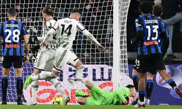 Juventusi dhe Atalanta ndajnë pikët në ndeshjen e gjashtë golave