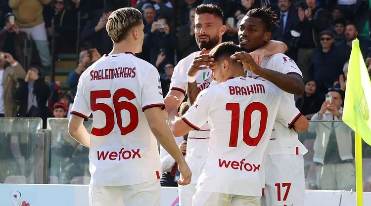 Milani e nis me fitore, i afrohet Napolit në kreun e tabelës