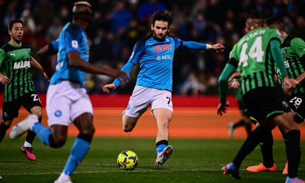 Rrahmani asiston në fitoren e Napolit, përforcojnë kreun në Serie A