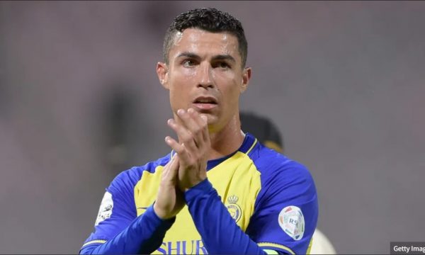 Ronaldo zgjidhet futbollist i “muajit” në Arabinë Saudite
