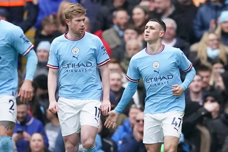 City fiton ndaj Newcastlet, vazhdon luftën për titull