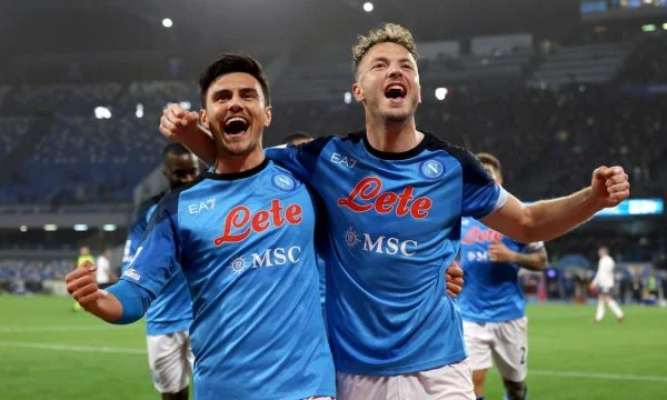 Madhështore/ Krejt stadiumi i Napolit e thërret emrin e Rrahmanit