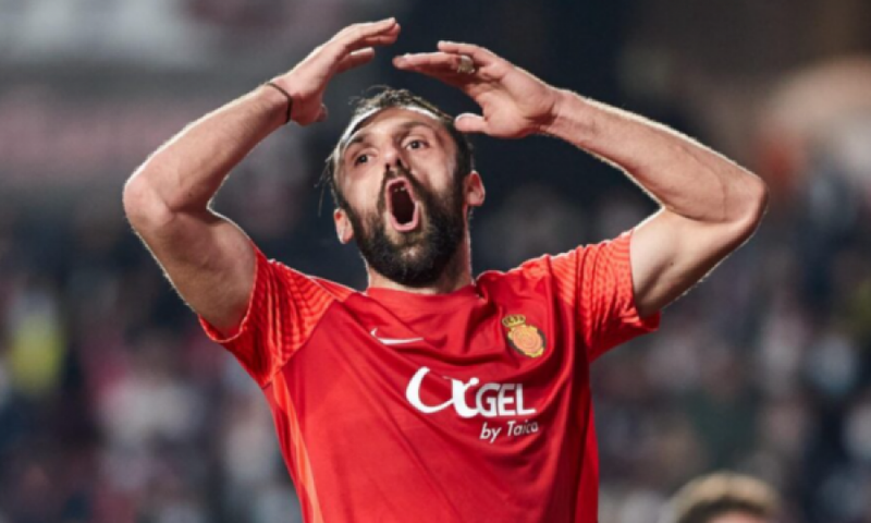 Vedat Muriqi i pafat, VAR-i ia anulon golin në sekondat e fundit