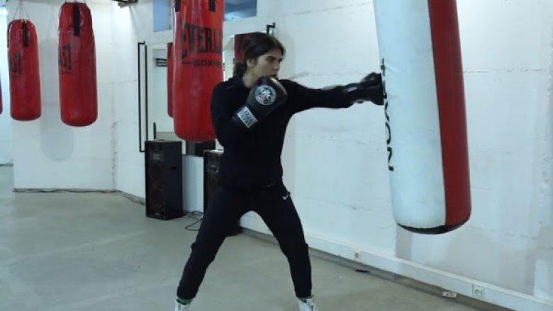 Vizat, Donjeta Sadiku rrezikon ta humb Botërorin e boksit