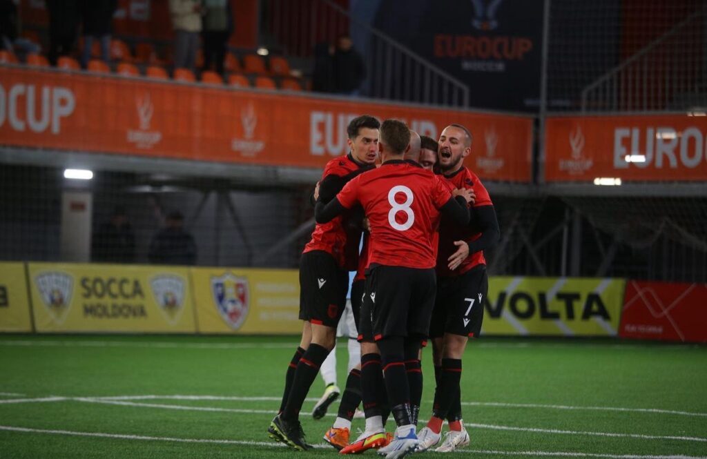 Historike/ Shqipëria e minifutbollit mposht Spanjën dhe kalon në gjysmëfinale