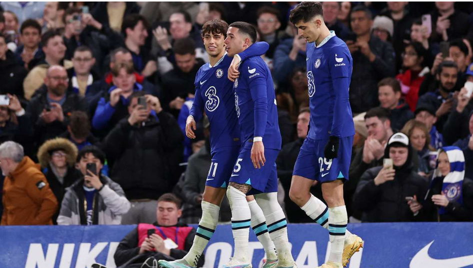 Chelsea zhgënjen, fitoren e lëshon nga dora në minutën e fundit