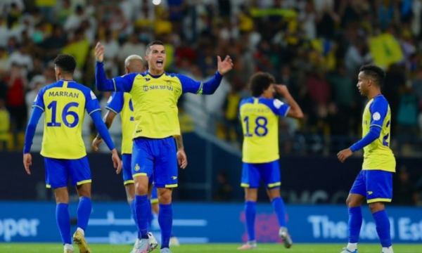 Al-Nassr fiton me përmbysje, Ronaldo ndihmon skuadrën e tij me gol spektakolar