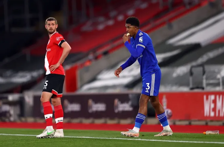 Gjyqtarët në Angli do t’i ndalin ndeshjet për lojtarët që agjërojnë