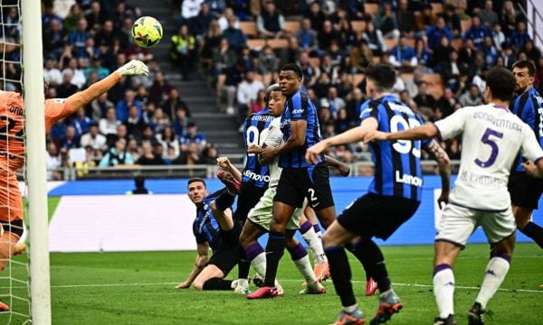 Fiorentina ia shkakton humbjen e tretë radhazi Interit