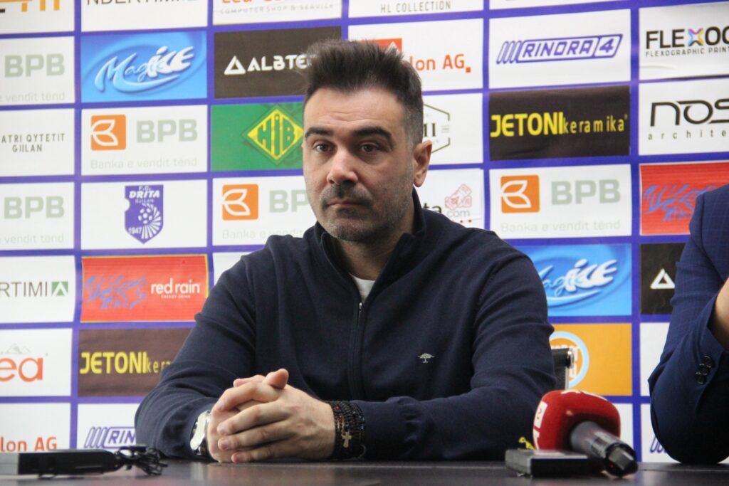 Vavalis flet për debutimin te Drita dhe ndeshjen me Ferizajn