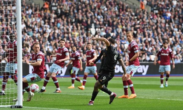 Arsenali sërish e lëshon fitoren nga duart, ndalet me barazim edhe nga West Hami