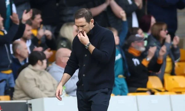 Si futbollist ishte legjendë, si trajner është i tmerrshëm