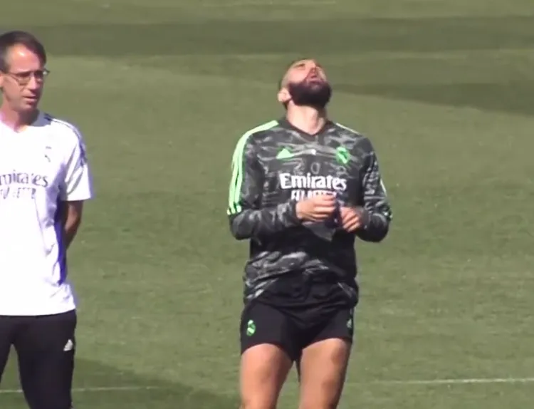 Benzema i përmbahet plotësisht agjërimit (Video)