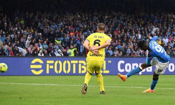 Napoli fiton ndeshjen dramatike ndaj Interit