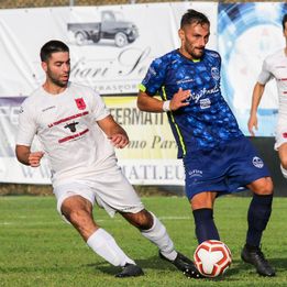 E trisht: Futbollisti 24-vjeçar mbytet aksidentalisht