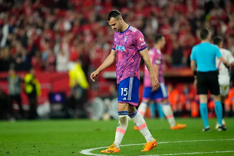 Juventusi reagon pas dënimit, paralajmëron ankesë