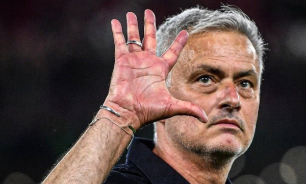 Mourinho e prek finalen e dytë radhazi në Evropë me Romën