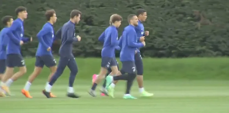 Një 14-vjeçar në stërvitje me seniorët e Chelseat