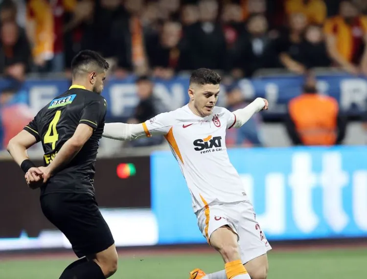 Rashica fiton dhe i afrohet më shumë titullit në Turqi