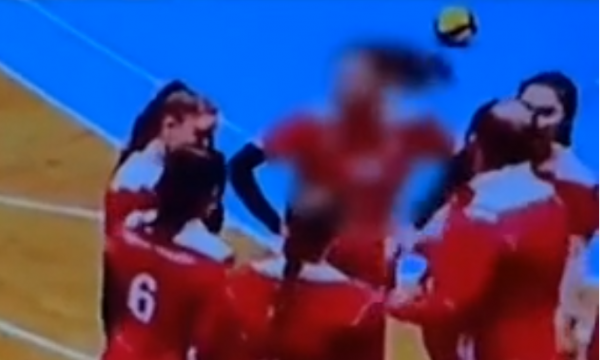 Federata Shqiptare e Volejbollit e përjashton përjetë trajnerin që e goditi me shuplakë lojtaren e tij