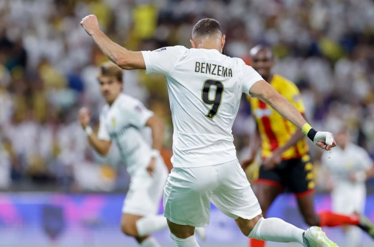 Benzema debuton me gol e asist tek Al-Ittihadi