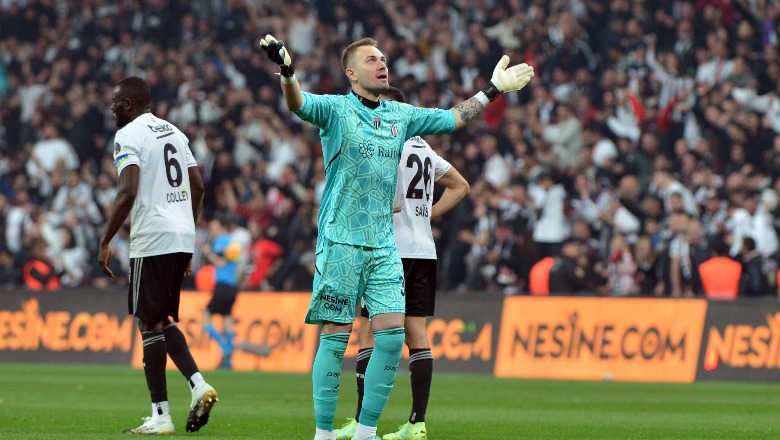 Kritikat për ‘Air Albania’, portieri i Besiktas: Fusha më e keqe në gjithë karrierën