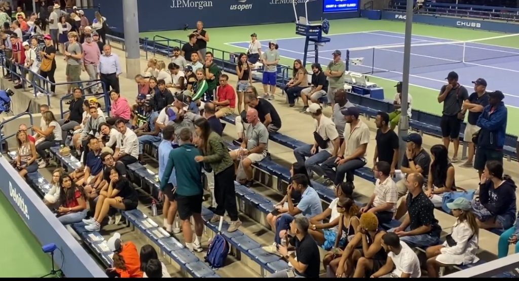 Tifozi tërbohet me trajnerin serb: Këtu je në Nju Jork jo në Serbinë tënde të ndyrë (VIDEO)