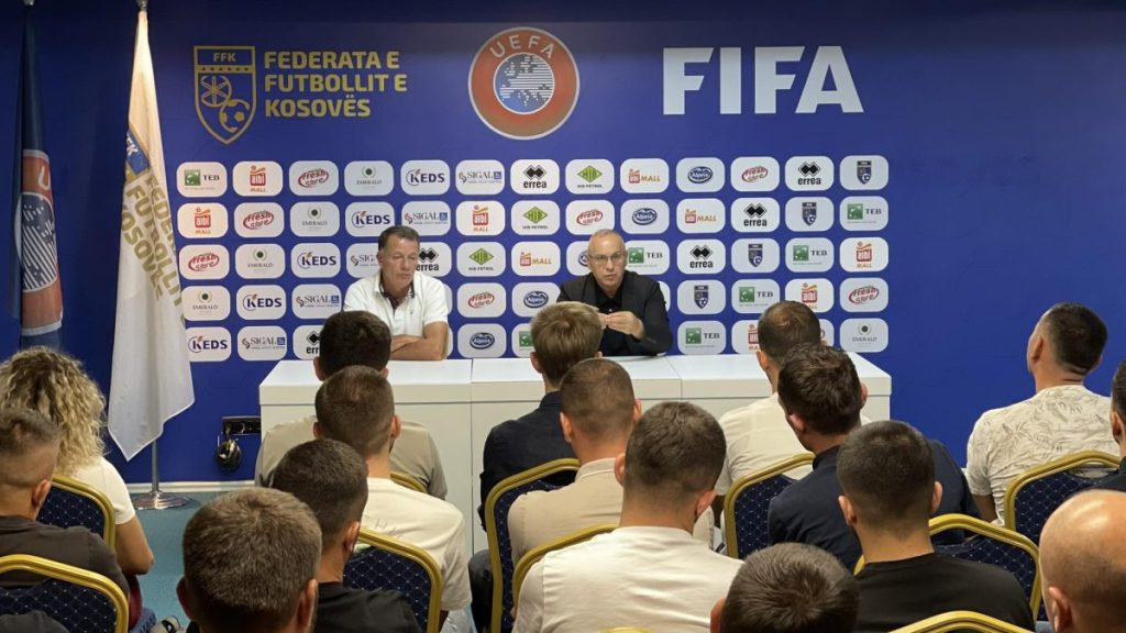 Presidenti Ademi priti në takim gjyqtarët në prag të fillimit të edicionit të ri