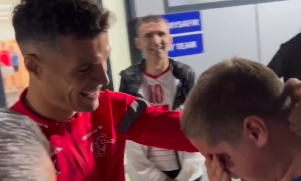 Pacolli publikon video nga takimi emocional i djalit të tij me Xhakën